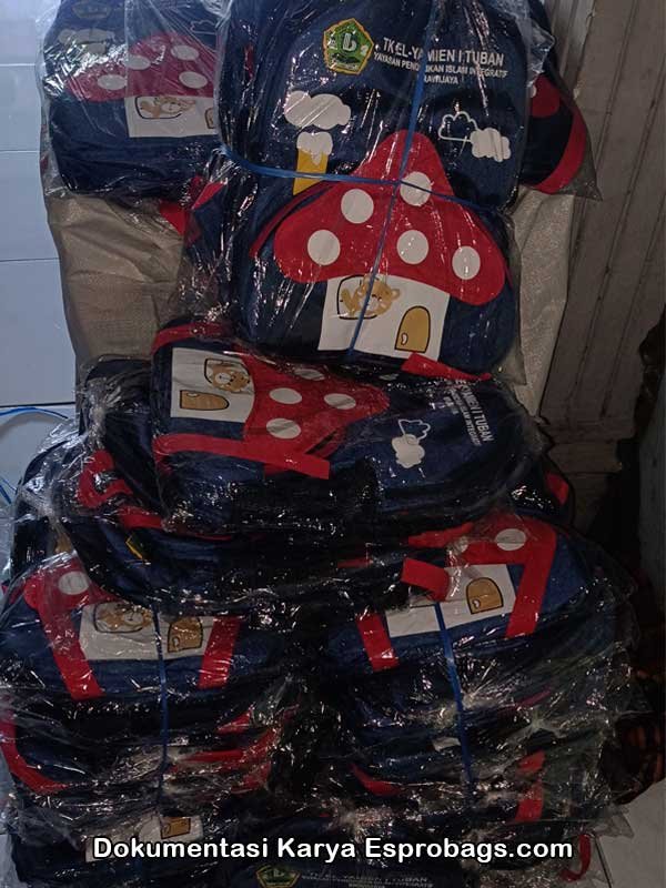 Tas TK custom karakter jamur El Yamien, hasil jadi produksi Esprobags 2026