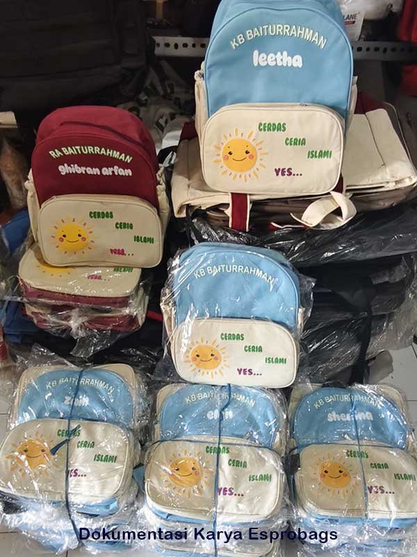 Tas TK Baiturahman custom dua warna dari dokumentasi produksi Esprobags 2026